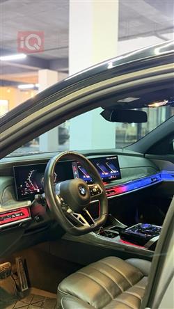 بي ام دبليو الفئة 7